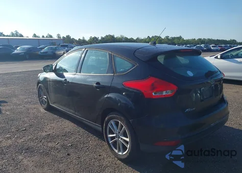 2017 Ford Focus Se z USA, uszkodzony, nr VIN 1FADP3K22HL232015
